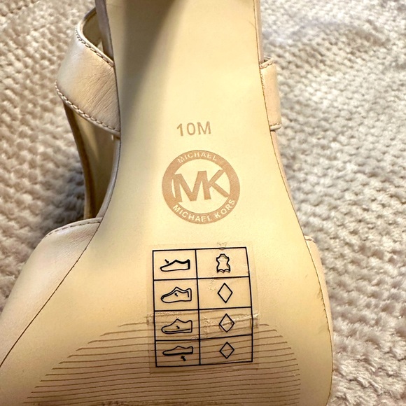 Michael Kors sandals, Size 10 M, beige - Picture 3 of 4